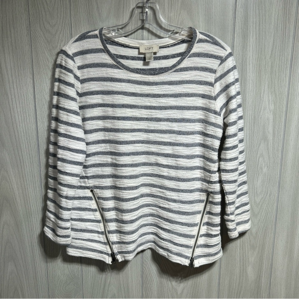 Ann Taylor LOFT White And Gray 3/4 Sleeve Sweater Size XS